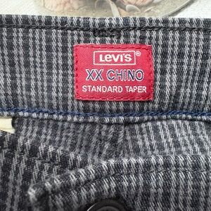 Levi's XX Chino Standard Taper in Black and Gray